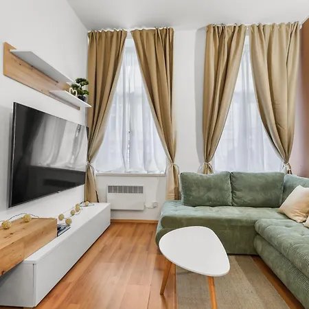 公寓 Cozy Near Center - Zizkov *