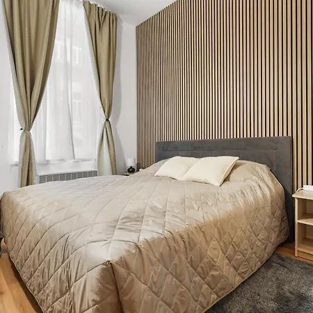 Cozy Near Center - Zizkov *